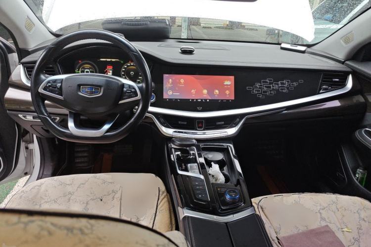 Used Geely Auto Emgrand GT New Energy 2018 1.5T PHEV Yao Ling Edition Center Console
