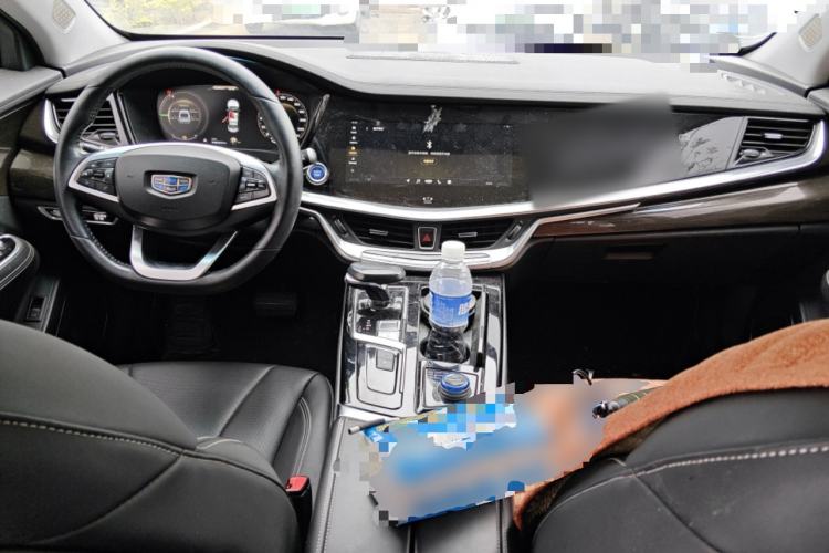 Used Geely Auto Emgrand GT New Energy 2018 1.5T PHEV Yaoxiang Edition Center Console
