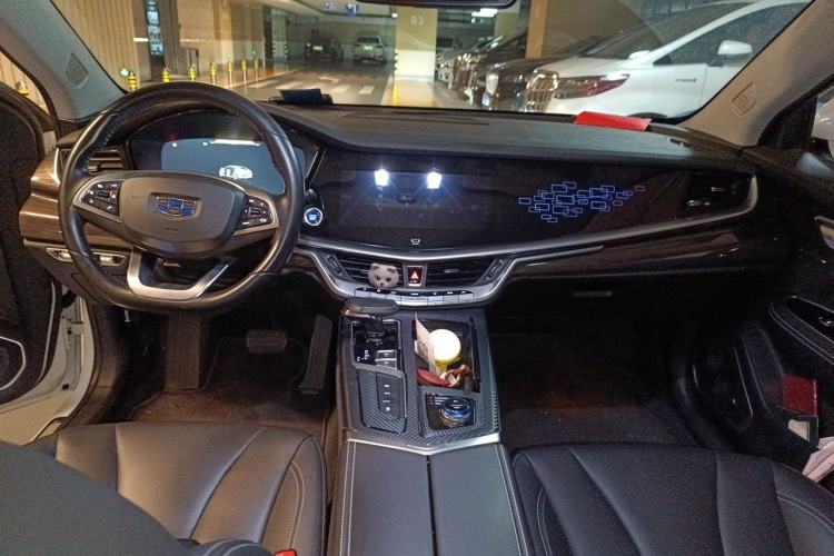 Used Geely Auto Emgrand GT New Energy 2018 1.5T PHEV Yao Ling Edition Center Console