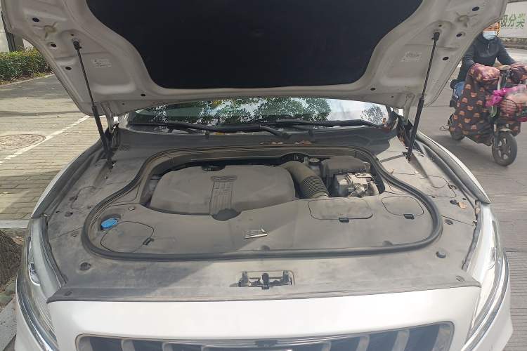 Used Geely Auto Emgrand GT New Energy 2018 1.5T PHEV Yao Ling Edition Engine Bay