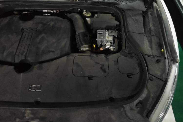Used Geely Auto Emgrand GT New Energy 2018 1.5T PHEV Yaoxiang Edition Engine Bay Left