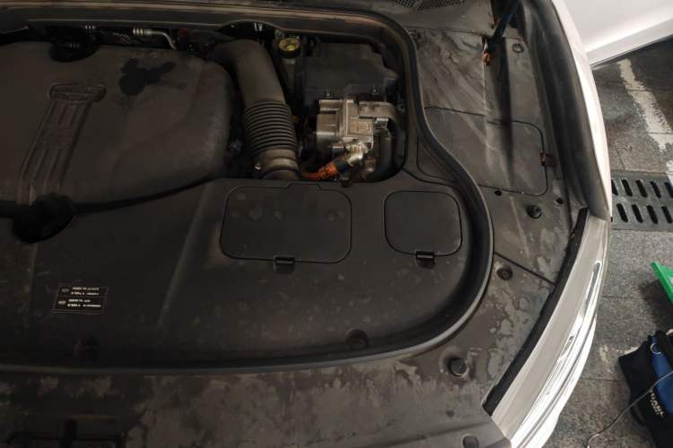 Used Geely Auto Emgrand GT New Energy 2018 1.5T PHEV Yaoxiang Edition Engine Bay Left