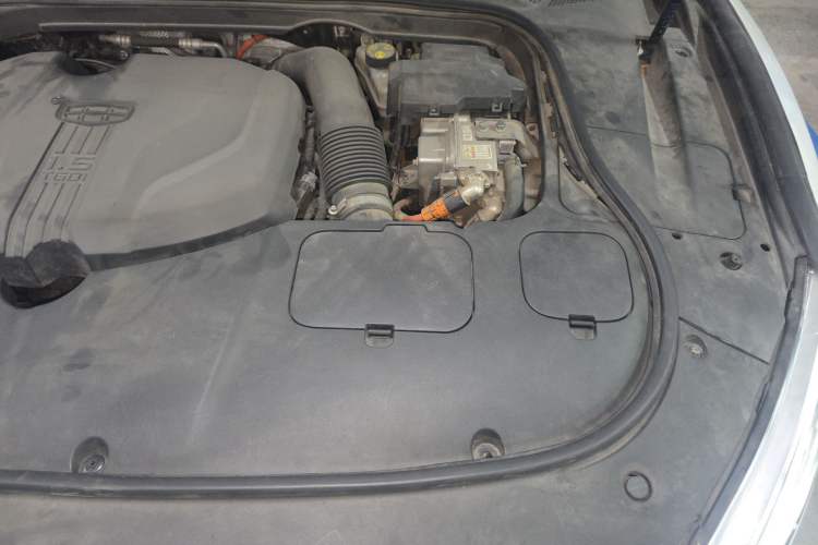 Used Geely Auto Emgrand GT New Energy 2018 1.5T PHEV Yao Ling Edition Engine Bay Left