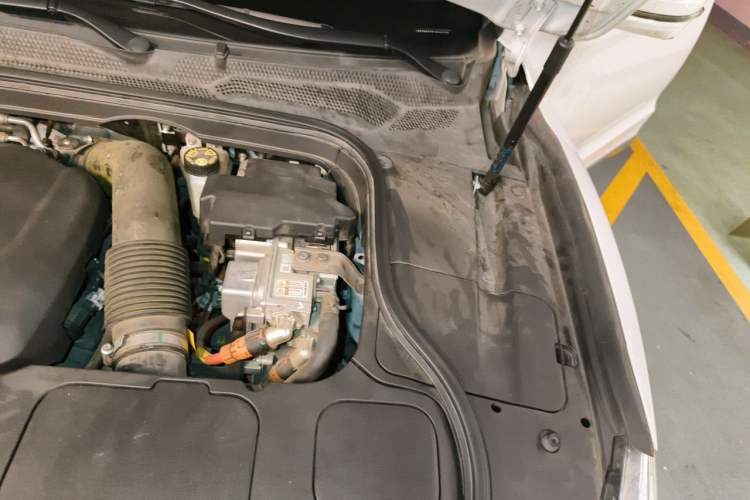Used Geely Auto Emgrand GT New Energy 2018 1.5T PHEV Yao Ling Edition Engine Bay Left