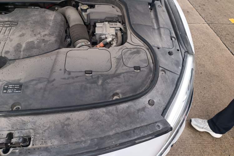 Used Geely Auto Emgrand GT New Energy 2018 1.5T PHEV Yao Ling Edition Engine Bay Left