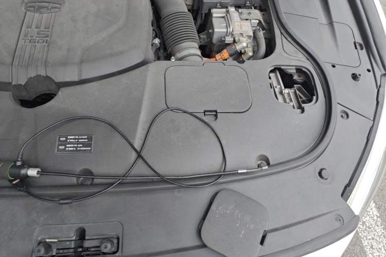 Used Geely Auto Emgrand GT New Energy 2018 1.5T PHEV Yao Ling Edition Engine Bay Left
