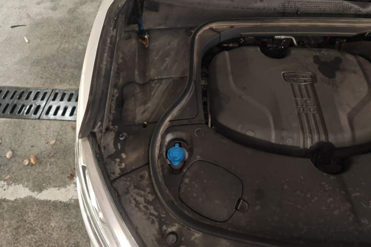 Used Geely Auto Emgrand GT New Energy 2018 1.5T PHEV Yaoxiang Edition Engine Bay Right