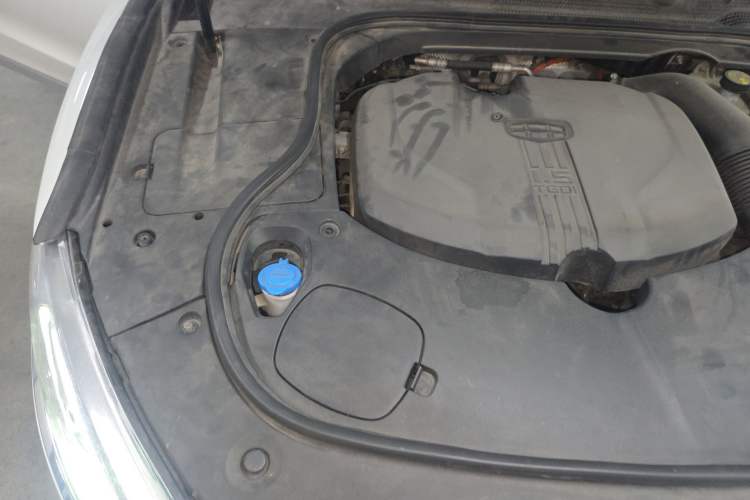 Used Geely Auto Emgrand GT New Energy 2018 1.5T PHEV Yao Ling Edition Engine Bay Right