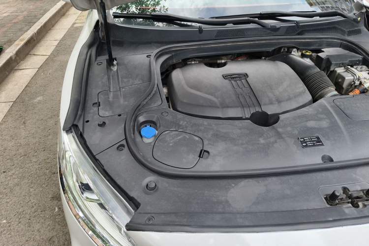 Used Geely Auto Emgrand GT New Energy 2018 1.5T PHEV Yaoxiang Edition Engine Bay Right