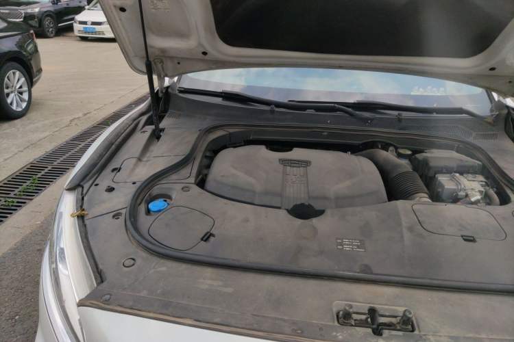 Used Geely Auto Emgrand GT New Energy 2018 1.5T PHEV Yaoxiang Edition Engine Bay Right