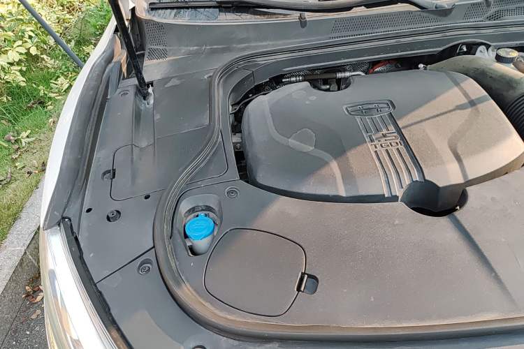 Used Geely Auto Emgrand GT New Energy 2018 1.5T PHEV Yaoxiang Edition Engine Bay Right