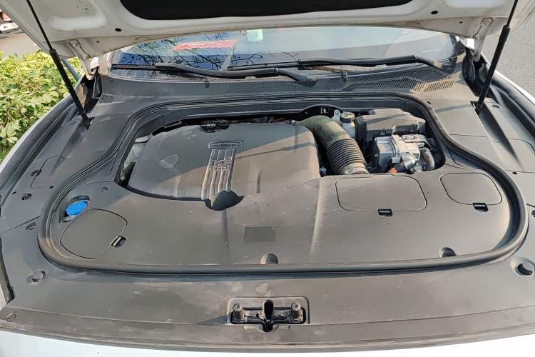 Used Geely Auto Emgrand GT New Energy 2018 1.5T PHEV Yaoxiang Edition Engine Bay