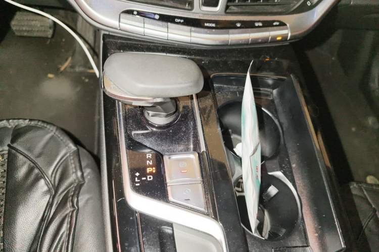 Used Geely Auto Emgrand GT New Energy 2018 1.5T PHEV Yao Ling Edition Gear Lever