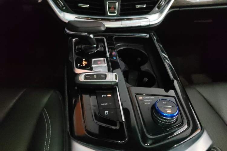 Used Geely Auto Emgrand GT New Energy 2018 1.5T PHEV Yao Ling Edition Gear Lever