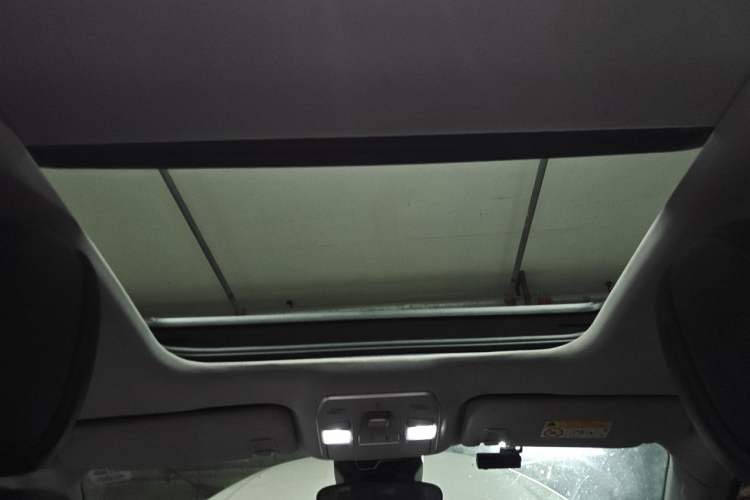 Used Geely Auto Emgrand GT New Energy 2018 1.5T PHEV Yaoxiang Edition Headliner