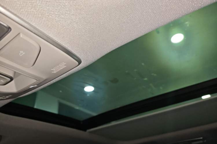 Used Geely Auto Emgrand GT New Energy 2018 1.5T PHEV Yao Ling Edition Headliner