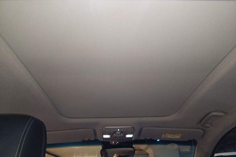 Used Geely Auto Emgrand GT New Energy 2018 1.5T PHEV Yao Ling Edition Headliner