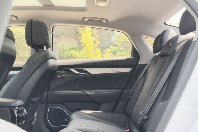 Used Geely Auto Emgrand GT New Energy 2018 1.5T PHEV Yao Ling Edition Interior 2