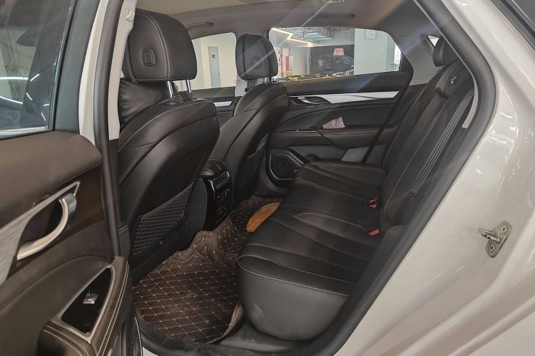 Used Geely Auto Emgrand GT New Energy 2018 1.5T PHEV Yaoxiang Edition Interior 4