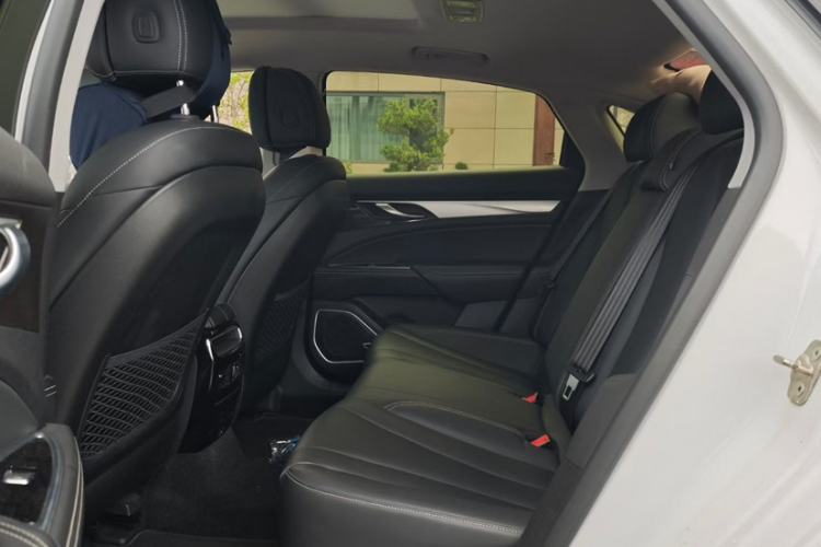Used Geely Auto Emgrand GT New Energy 2018 1.5T PHEV Yaoxiang Edition Interior 9