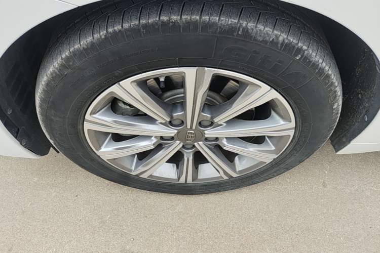 Used Geely Auto Emgrand GT New Energy 2018 1.5T PHEV Yaoxiang Edition Left Front Wheel Hub