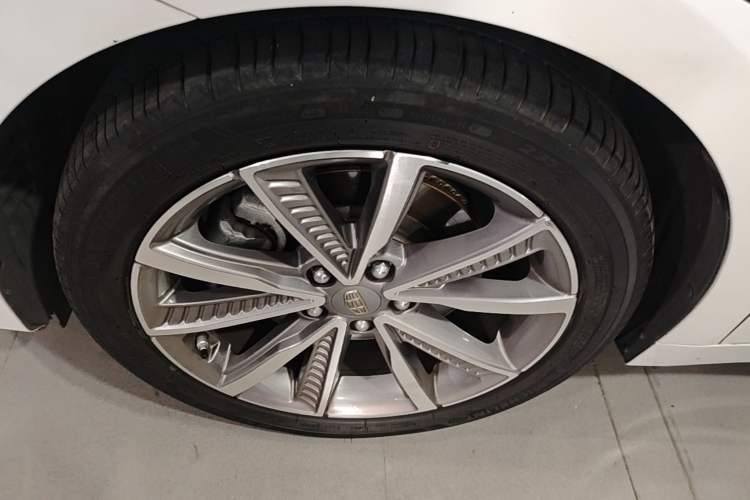 Used Geely Auto Emgrand GT New Energy 2018 1.5T PHEV Yao Ling Edition Left Front Wheel Hub