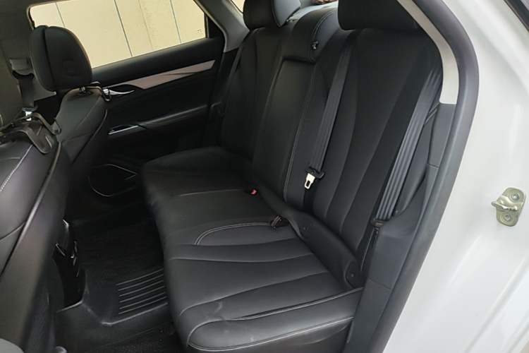 Used Geely Auto Emgrand GT New Energy 2018 1.5T PHEV Yaoxiang Edition Left Rear Seat