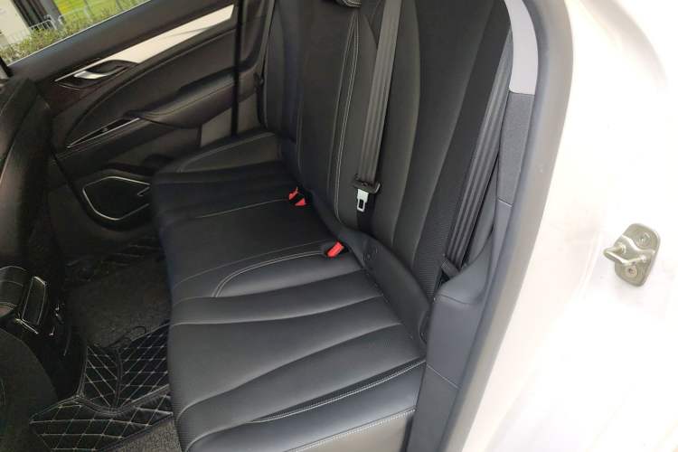Used Geely Auto Emgrand GT New Energy 2018 1.5T PHEV Yaoxiang Edition Left Rear Seat