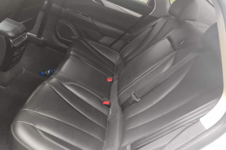 Used Geely Auto Emgrand GT New Energy 2018 1.5T PHEV Yao Ling Edition Left Rear Seat