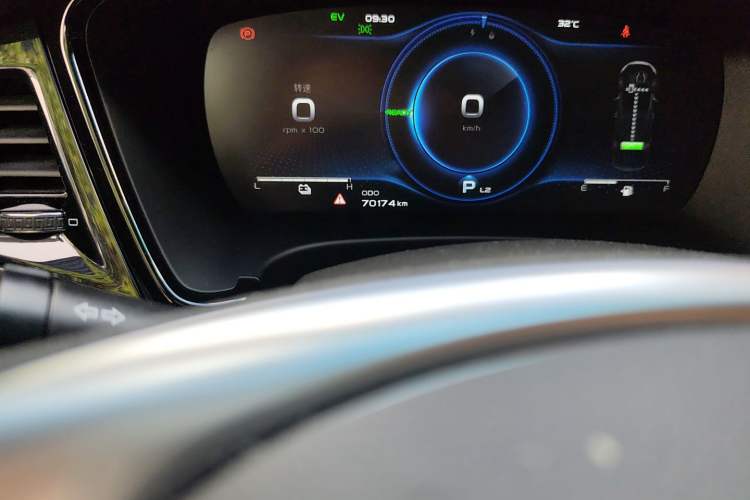 Used Geely Auto Emgrand GT New Energy 2018 1.5T PHEV Yaoxiang Edition Odometer Close Up