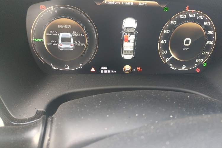 Used Geely Auto Emgrand GT New Energy 2018 1.5T PHEV Yao Ling Edition Odometer Close Up