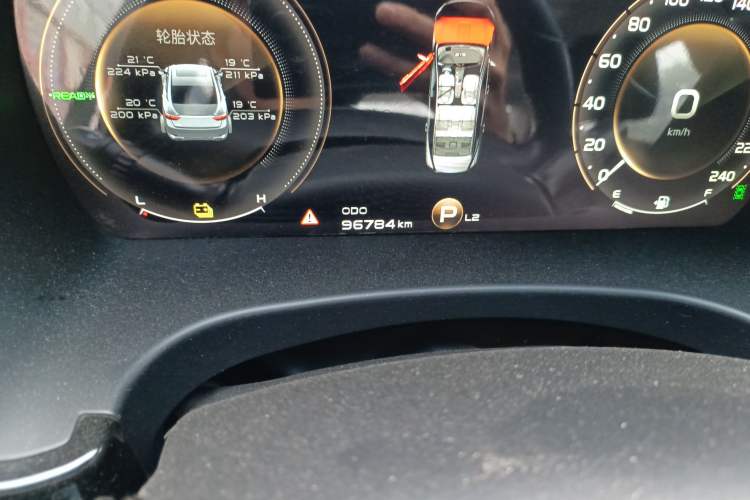 Used Geely Auto Emgrand GT New Energy 2018 1.5T PHEV Yao Ling Edition Odometer Close Up
