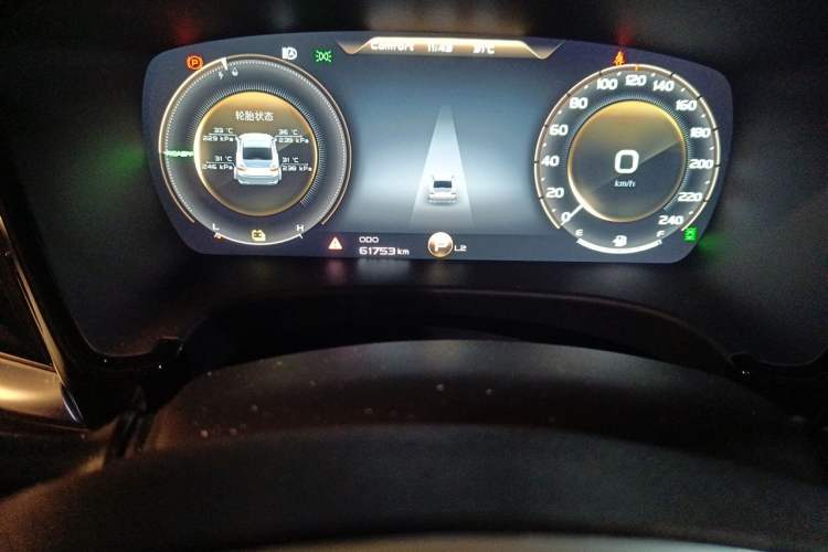 Used Geely Auto Emgrand GT New Energy 2018 1.5T PHEV Yao Ling Edition Odometer Close Up