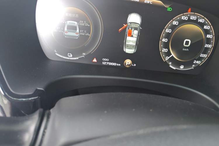 Used Geely Auto Emgrand GT New Energy 2018 1.5T PHEV Yao Ling Edition Odometer Close Up
