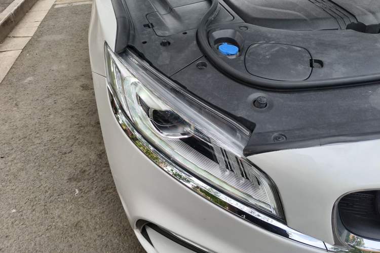 Used Geely Auto Emgrand GT New Energy 2018 1.5T PHEV Yaoxiang Edition Right Front Headlight