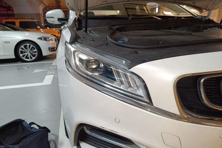 Used Geely Auto Emgrand GT New Energy 2018 1.5T PHEV Yao Ling Edition Right Front Headlight
