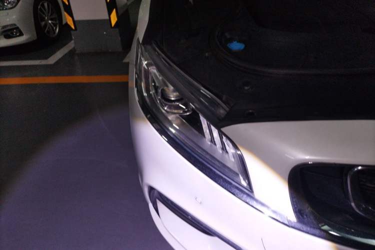 Used Geely Auto Emgrand GT New Energy 2018 1.5T PHEV Yao Ling Edition Right Front Headlight