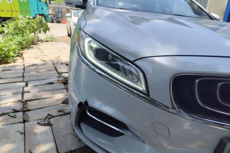 Used Geely Auto Emgrand GT New Energy 2018 1.5T PHEV Yaoxiang Edition Right Front Headlight