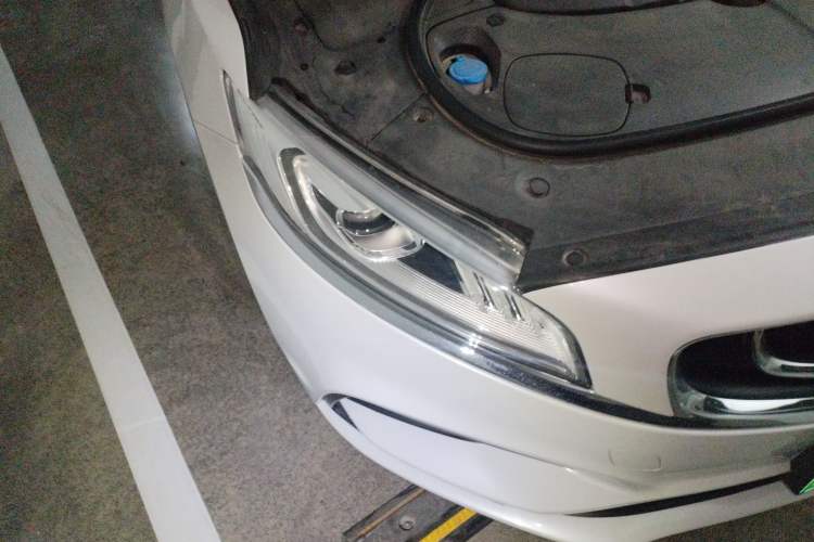 Used Geely Auto Emgrand GT New Energy 2018 1.5T PHEV Yaoxiang Edition Right Front Headlight