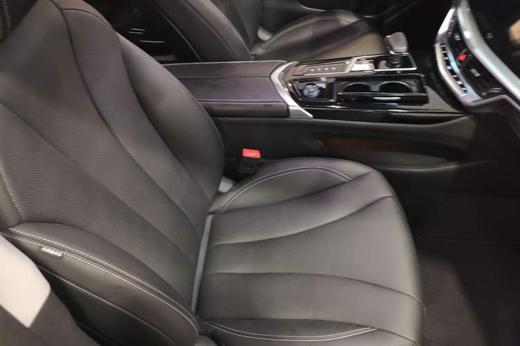 Used Geely Auto Emgrand GT New Energy 2018 1.5T PHEV Yao Ling Edition Right Front Seat