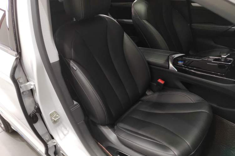 Used Geely Auto Emgrand GT New Energy 2018 1.5T PHEV Yao Ling Edition Right Front Seat