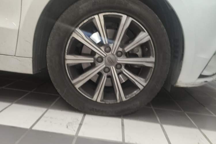 Used Geely Auto Emgrand GT New Energy 2018 1.5T PHEV Yaoxiang Edition Right Front Wheel Hub
