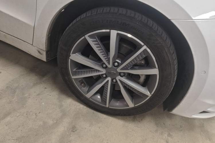 Used Geely Auto Emgrand GT New Energy 2018 1.5T PHEV Yao Ling Edition Right Front Wheel Hub