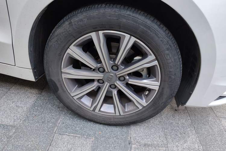 Used Geely Auto Emgrand GT New Energy 2018 1.5T PHEV Yaoxiang Edition Right Front Wheel Hub