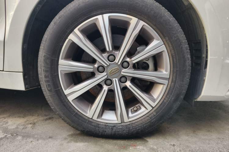 Used Geely Auto Emgrand GT New Energy 2018 1.5T PHEV Yaoxiang Edition Right Front Wheel Hub