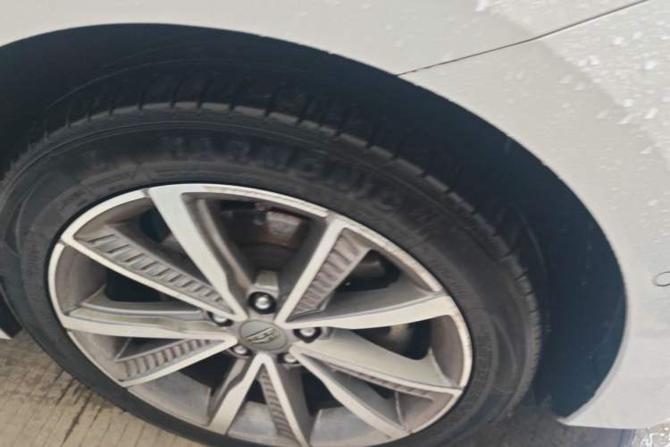 Used Geely Auto Emgrand GT New Energy 2018 1.5T PHEV Yao Ling Edition Right Front Wheel Hub