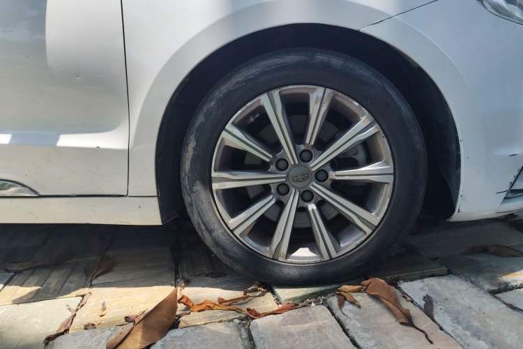 Used Geely Auto Emgrand GT New Energy 2018 1.5T PHEV Yaoxiang Edition Right Front Wheel Hub