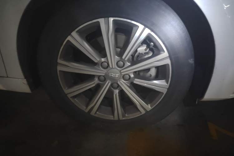 Used Geely Auto Emgrand GT New Energy 2018 1.5T PHEV Yaoxiang Edition Right Front Wheel Hub