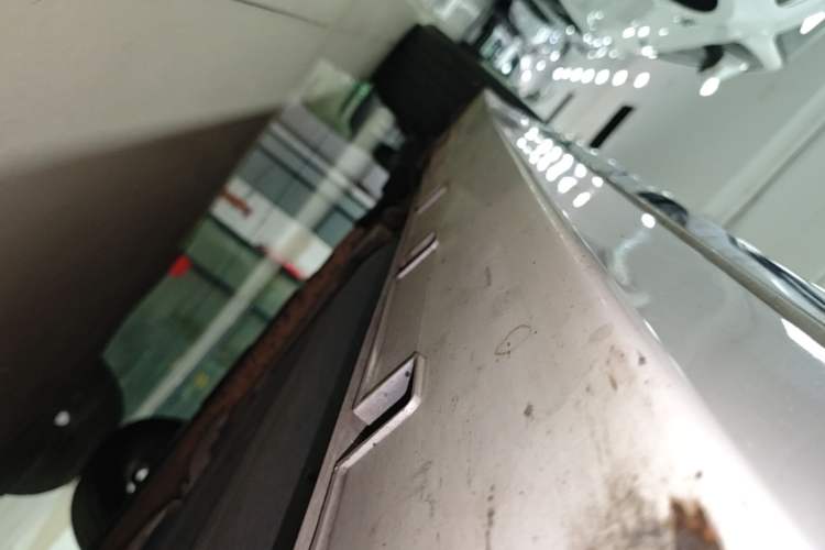 Used Geely Auto Emgrand GT New Energy 2018 1.5T PHEV Yao Ling Edition Right Side Sill