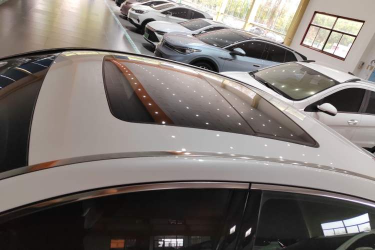 Used Geely Auto Emgrand GT New Energy 2018 1.5T PHEV Yao Ling Edition Roof